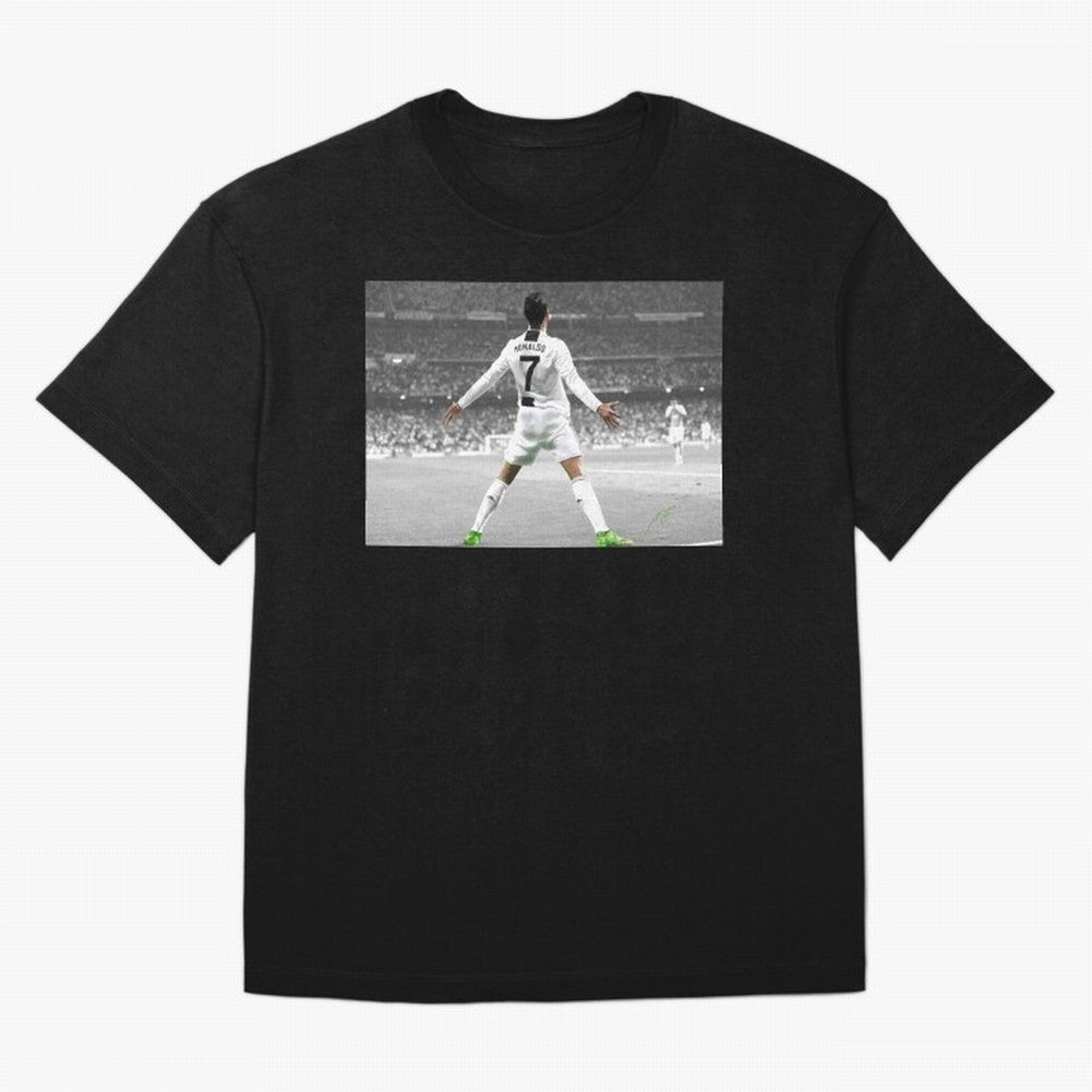 Cristiano Ronaldo Oversized T-Shirt Live the Energy of FIFA World Cup 2026 Spirit, Capturing Argentina, France and Brazil, Neymar, Retro Football Energy, Iconic Rivalries, Trophy Chase Drama and Stadium Atmosphere; Perfect for People Who Love