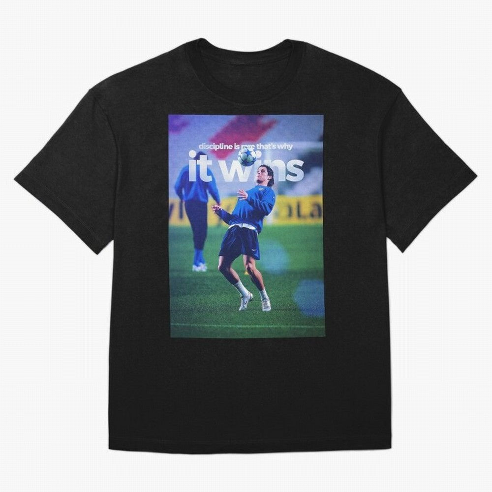Cristiano Ronaldo - Discipline is rare that's why it wins Oversized T-Shirt Capture Stadium Memories from the FIFA World Cup 2026 USA Canada Mexico Journey through CR7 Highlights, France and Portugal Pride, Football Passion, Legendary Performances,