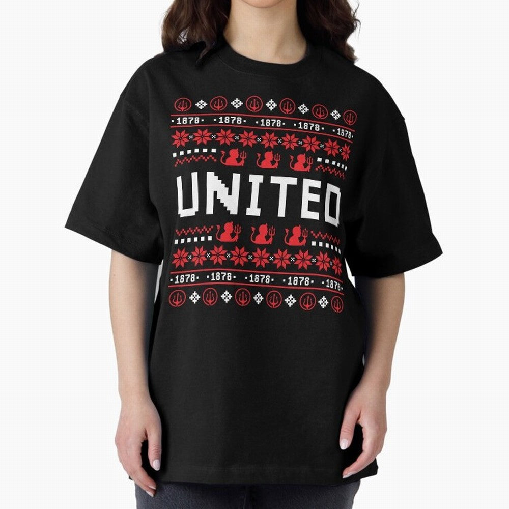 Manchester United Christmas Oversized T-Shirt Follow Match Day Hype around FIFA World Cup 2026, Mbappe, Netherlands, Fan Favorite Moments, National Team Passion, Big Match Drama and Soccer History; Perfect for Supporters Who Want Bold Football