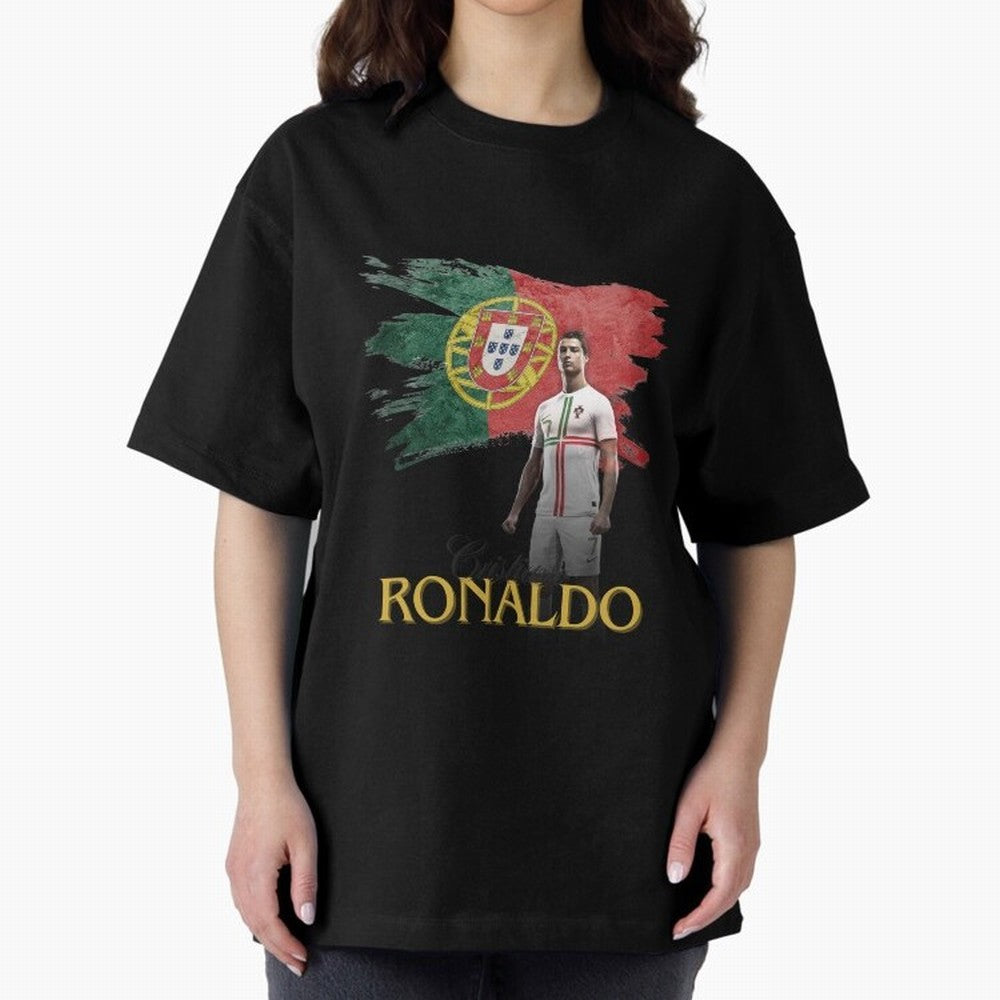 Cristiano Ronaldo - Portugal Flag Tribute (SIUUU!) Oversized T-Shirt Remember Match Day Hype around FIFA World Cup 2026 Group Stage, Mbappe, Brazil, Vintage Soccer Flavor, Modern Football Stars, National Flags and Final Night Emotion; Ideal for