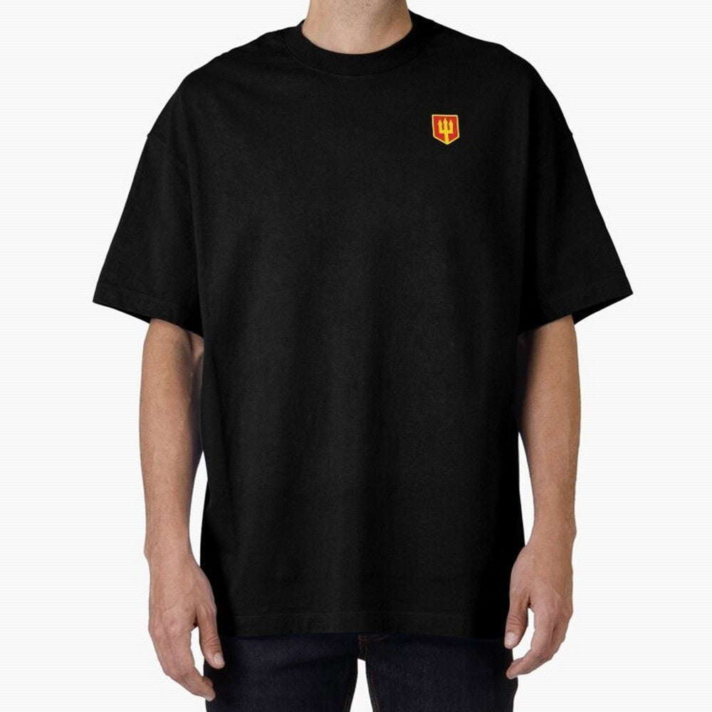 Manchester United Minimal Badge Oversized T-Shirt Celebrate Fan Favorites in FIFA World Cup 2026 USA Canada Mexico Centered on Neymar, Argentina, France and Brazil Energy, Match Day Excitement, Supporter Culture, Golden Goals and Global Football