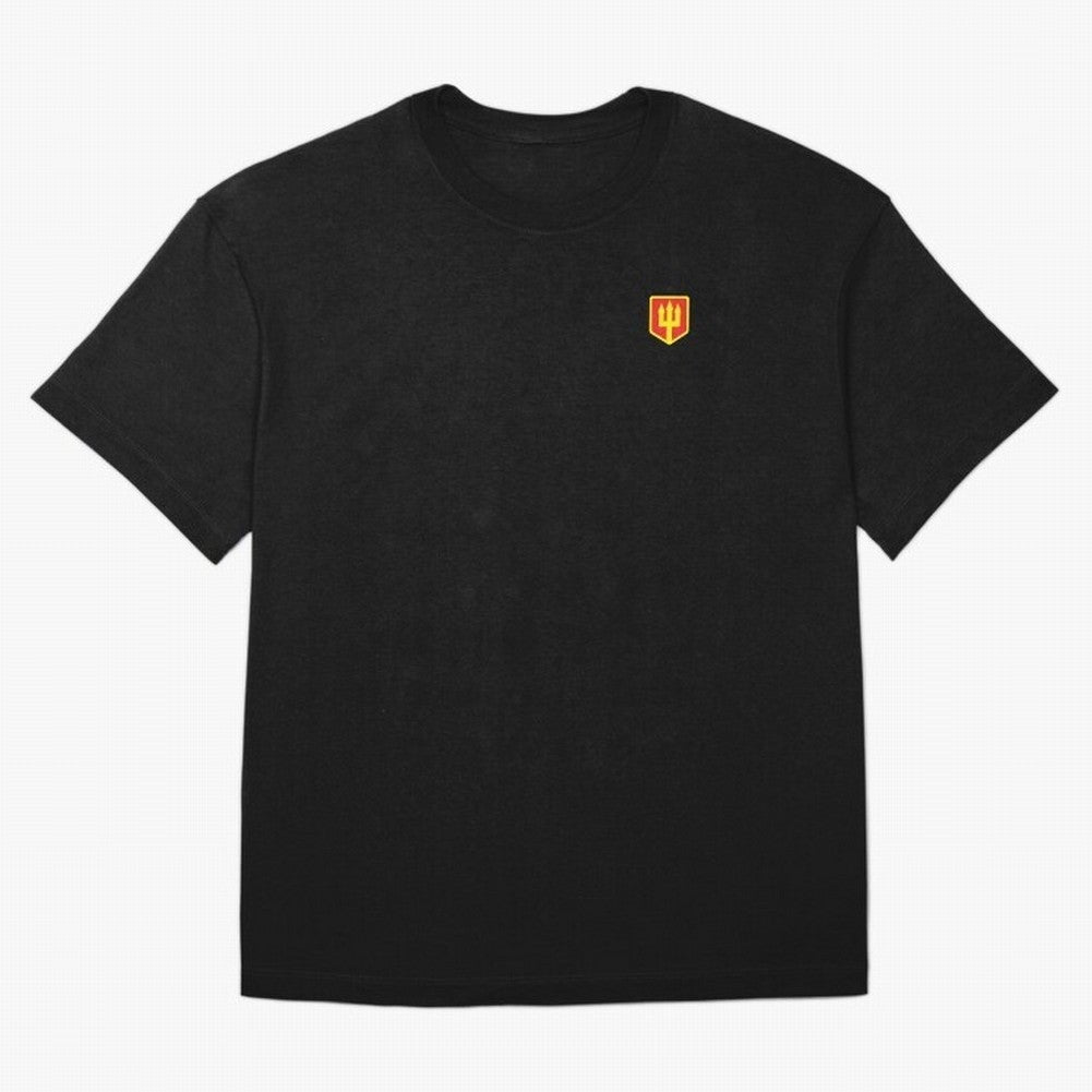 Manchester United Minimal Badge Oversized T-Shirt Celebrate Fan Favorites in FIFA World Cup 2026 USA Canada Mexico Centered on Neymar, Argentina, France and Brazil Energy, Match Day Excitement, Supporter Culture, Golden Goals and Global Football