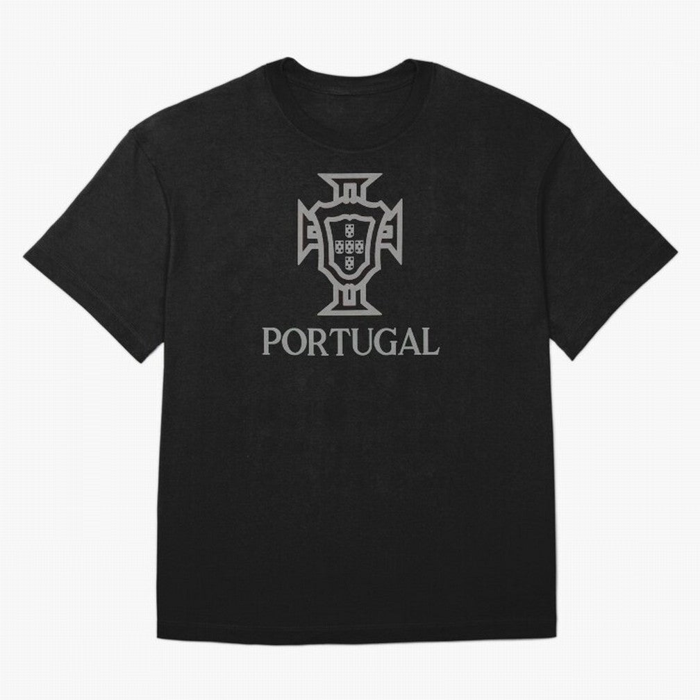 Portugal Grey 2 Oversized T-Shirt Honor Football Greatness during Match Day Hype around FIFA World Cup 2026, CR7 and Messi, Portugal, Vintage Soccer Flavor, Modern Football Stars, National Flags and Final Night Emotion; Ideal for Football Dads,