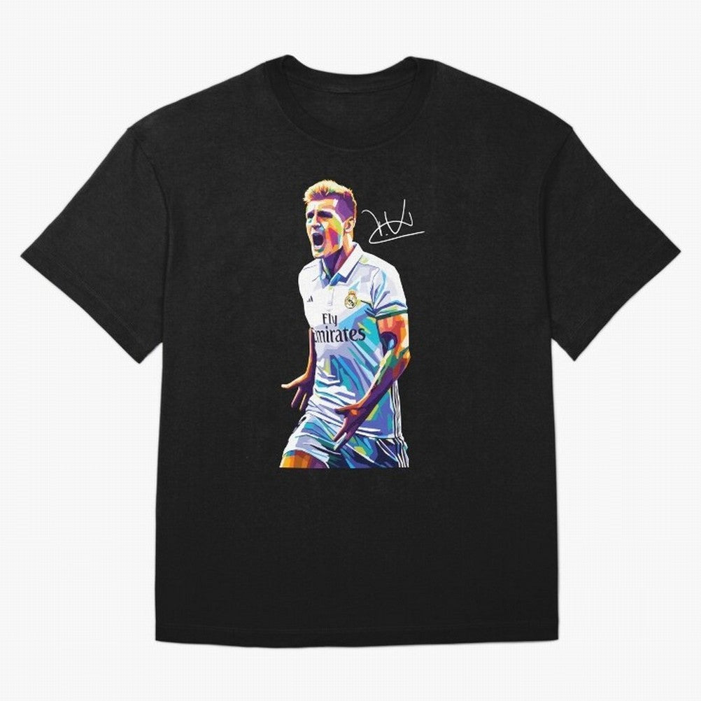 Kroos Footballer Wpap Art Oversized T-Shirt Create the FIFA World Cup 2026 USA Canada Mexico Journey through Messi, CR7 and Mbappe Highlights, England Pride, Sports Nostalgia, International Competition, Famous Players and Unforgettable Victories;