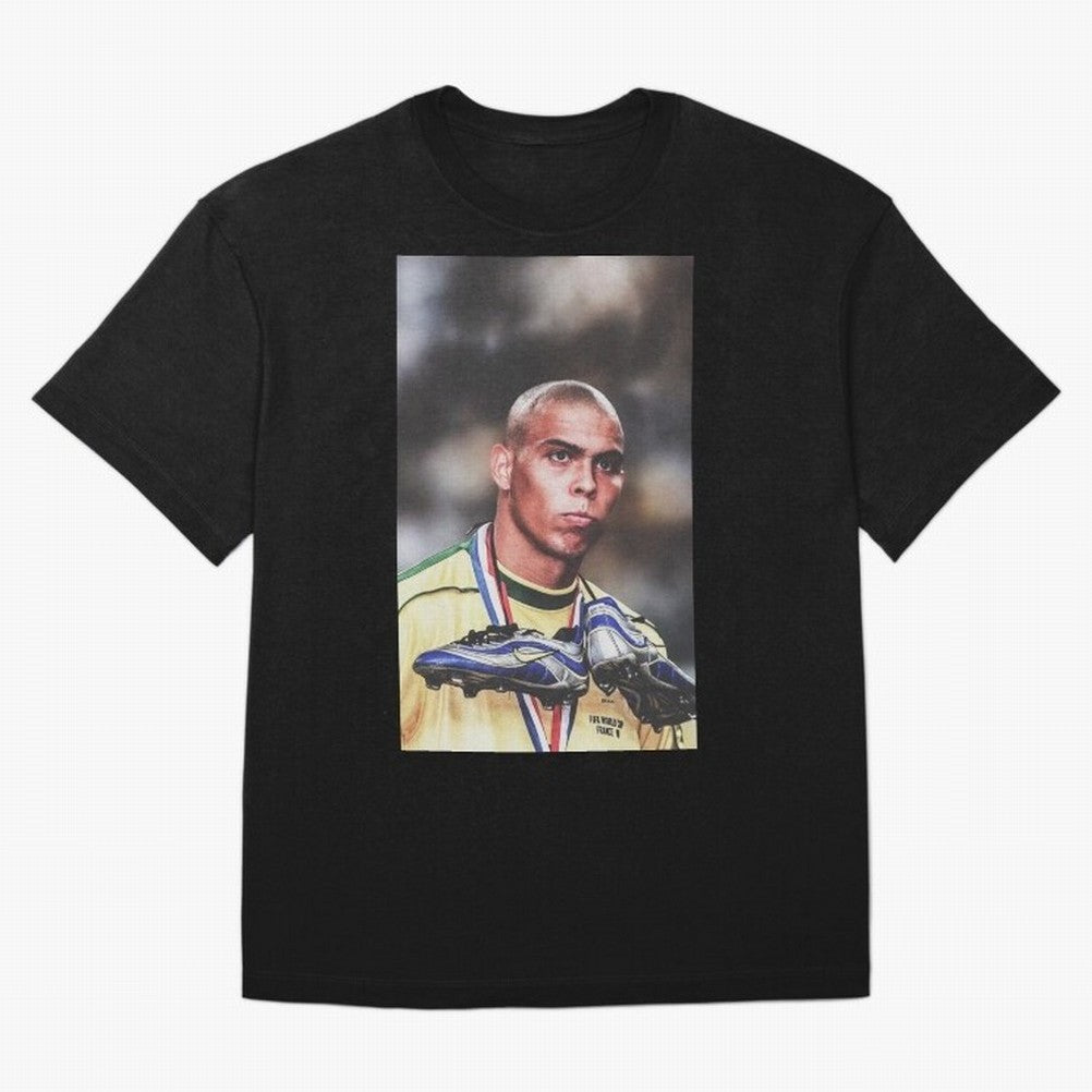 Ronaldo Luis Nazario de Lima Art Oversized T-Shirt Honor the Beautiful Game during FIFA World Cup 2026 Capturing Messi and Cristiano Ronaldo, Spain Energy, Stadium Memories, Football Loyalty, International Chants and Championship Tradition; Perfect
