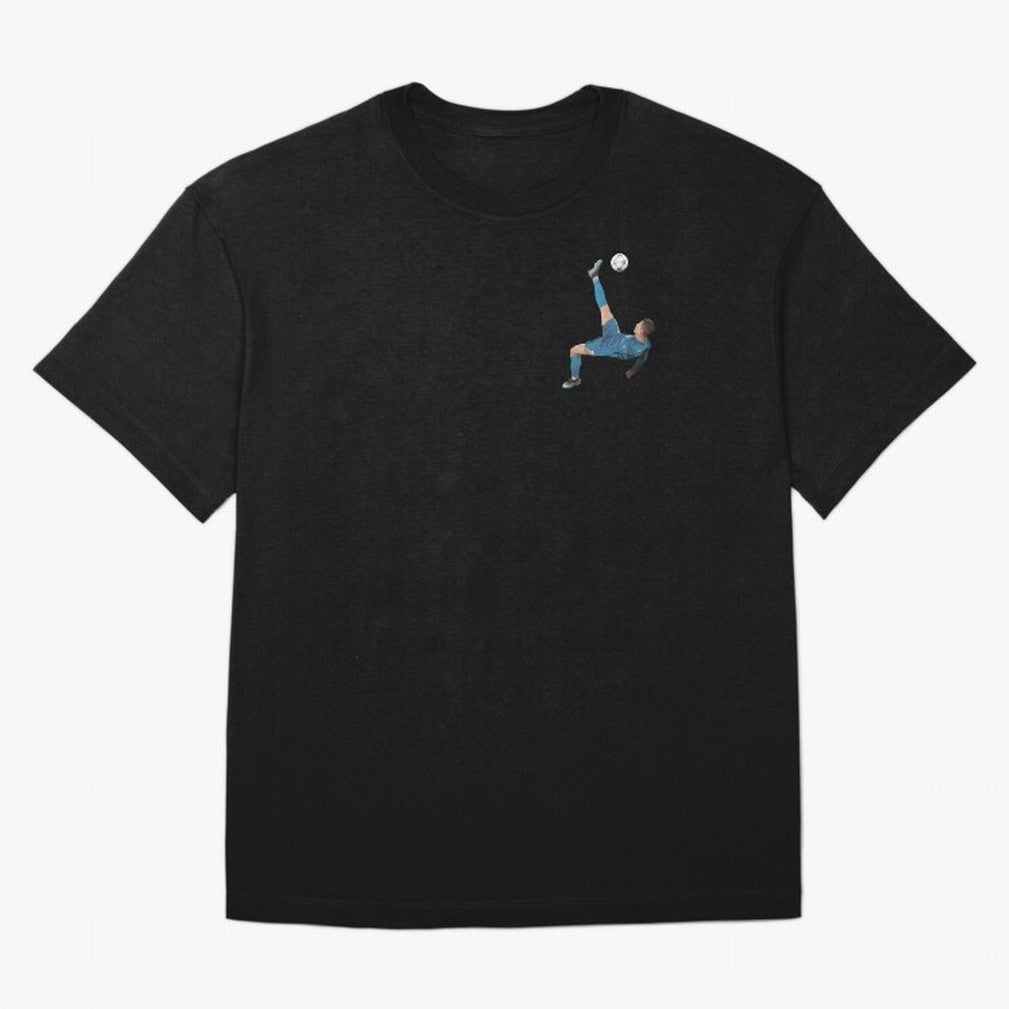 Ronaldo Bicycle Kick - Real Madrid vs Juventus Oversized T-Shirt Bring Legendary Rivalry Energy to Global Football Passion for FIFA World Cup 2026 USA Canada Mexico, Centered on Messi, Neymar and Mbappe, France, Vintage Soccer Flavor, Modern