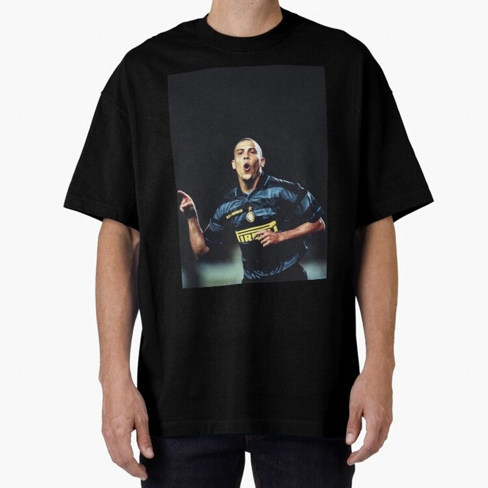 IL FENOMENO Oversized T-Shirt Bring a Vintage Feel to the FIFA World Cup 2026 USA Canada Mexico Journey through Mbappe and Neymar Highlights, Brazil Pride, Football Festival Excitement, Trophy Ambitions, Country Rivalries and Star Player Buzz;