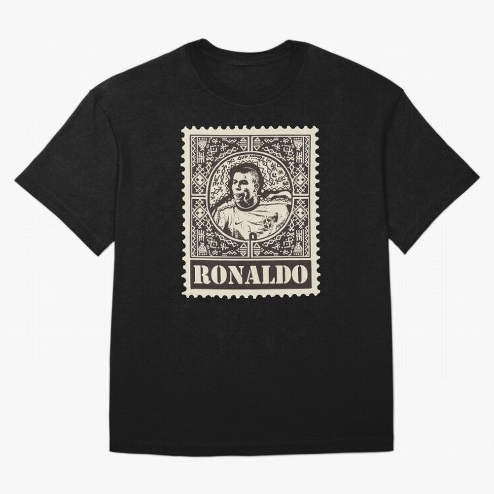 LEGEND FOOTBALL Oversized T-Shirt Carry Global Football Passion for FIFA World Cup 2026, Featuring Messi, CR7 and Mbappe, France, Sports Nostalgia, International Competition, Famous Players and Unforgettable Victories; Made for Collectors Who Enjoy