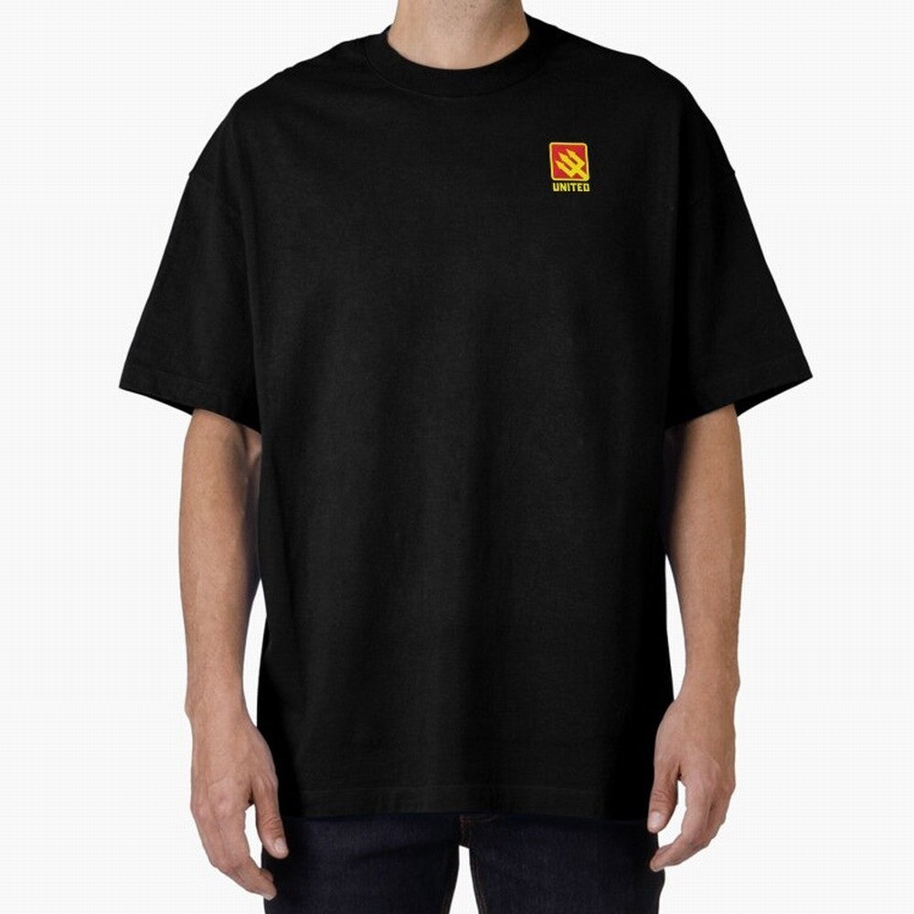 Manchester United Minimal Badge Oversized T-Shirt Feel the Trophy Chase of FIFA World Cup 2026 USA Canada Mexico for Fans of Messi and Cristiano Ronaldo and Spain, Bringing Soccer Culture, Superstar Moments, National Team Dreams and Competitive