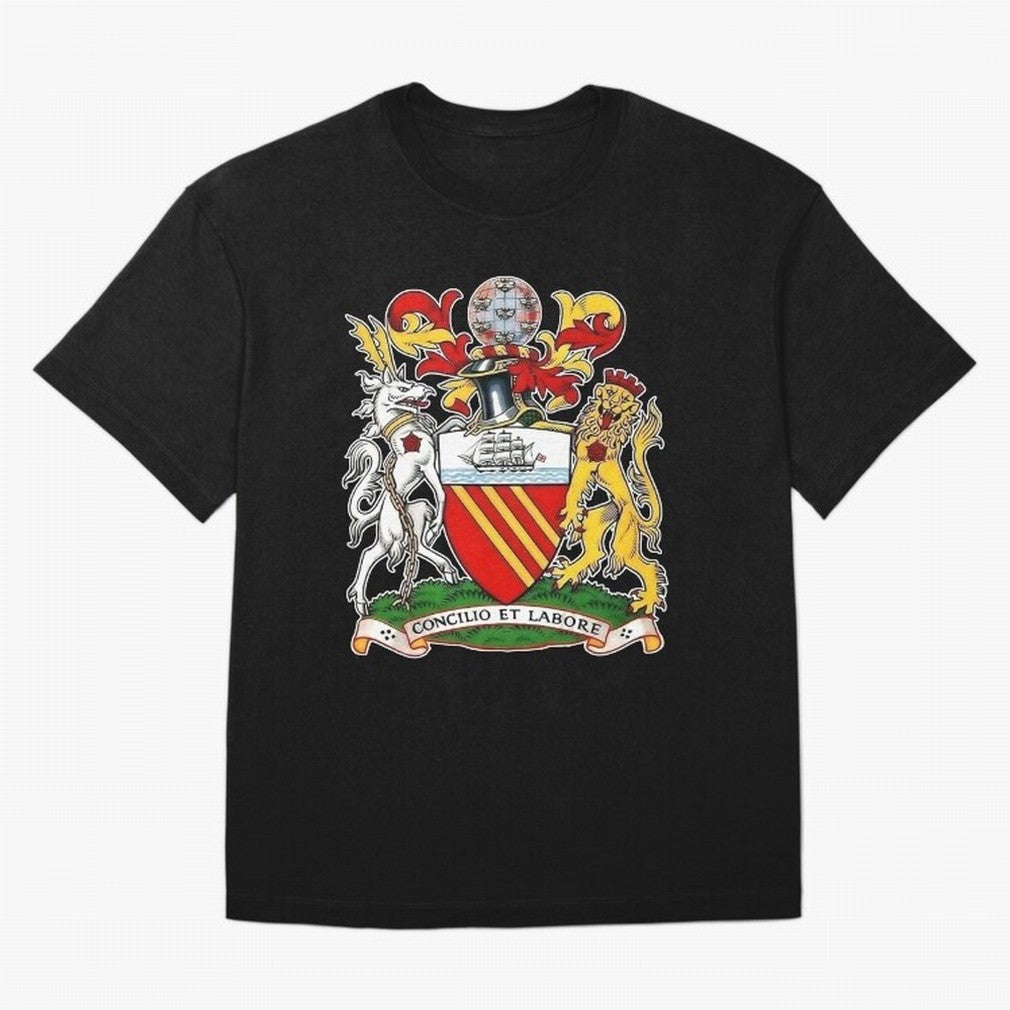 1902 -1960 The First UNITED Crest Large Oversized T-Shirt Show Passion for the Stars of FIFA World Cup 2026 Group Stage Driven by Messi, Portugal, Spain and Germany Energy, Classic Soccer Heritage, Championship Pressure, Fan Loyalty and