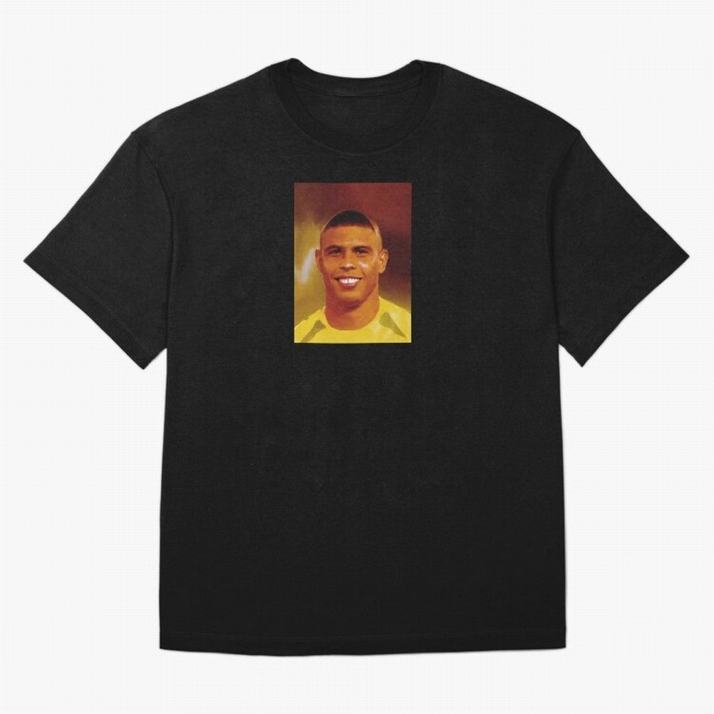 Ronaldo Nazario Digital Painting Oversized T-Shirt Join Supporters Worldwide for FIFA World Cup 2026 Centered on Mbappe, France Energy, Stadium Memories, Football Loyalty, International Chants and Championship Tradition; Perfect for Supporters Who