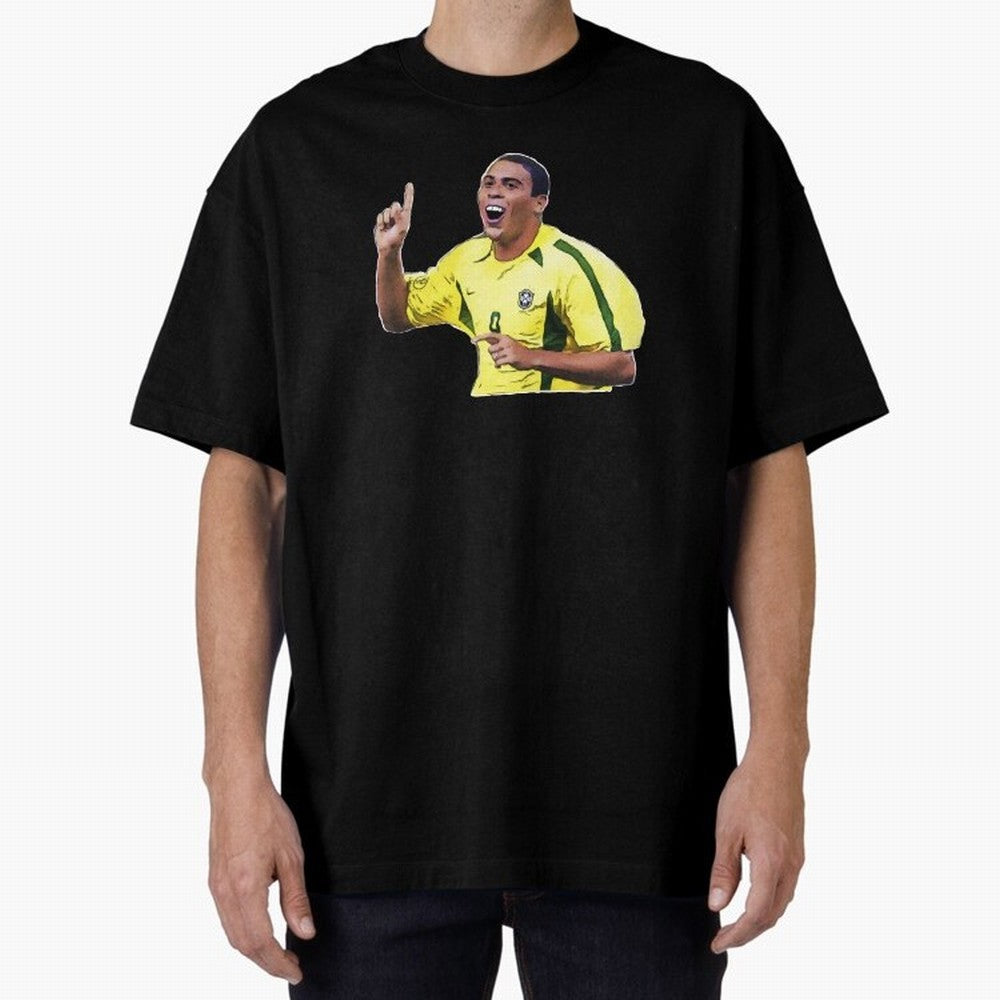 Ronaldo R9 - Brazil Oversized T-Shirt Carry Match Day Hype around FIFA World Cup 2026, Cristiano Ronaldo, Haaland and CR7, Portugal, Sports Nostalgia, International Competition, Famous Players and Unforgettable Victories; Ideal for Fans Who Follow
