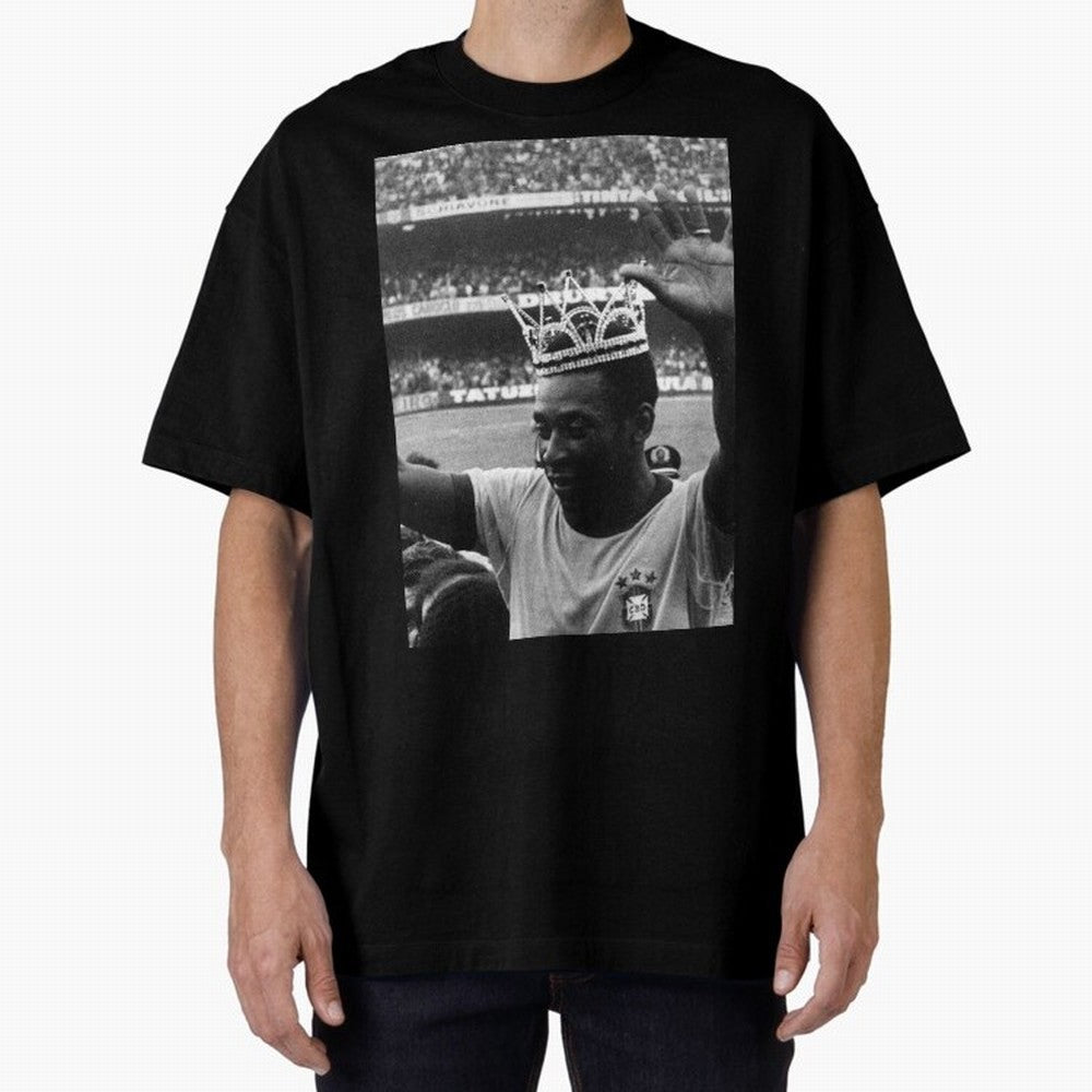 Pel¨¦ wears the crown Classic T-Shirt Feel the Roar of FIFA World Cup 2026 with Messi, Neymar and Mbappe, Argentina, France and Brazil Energy, Championship Spirit, Famous Goals, Roaring Crowds and International Football Unity; Great for Watch